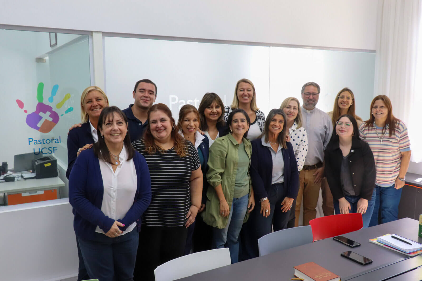Adoradores de la UCSF se reunieron para dar inicio al Ciclo de Adoraciones mensuales.